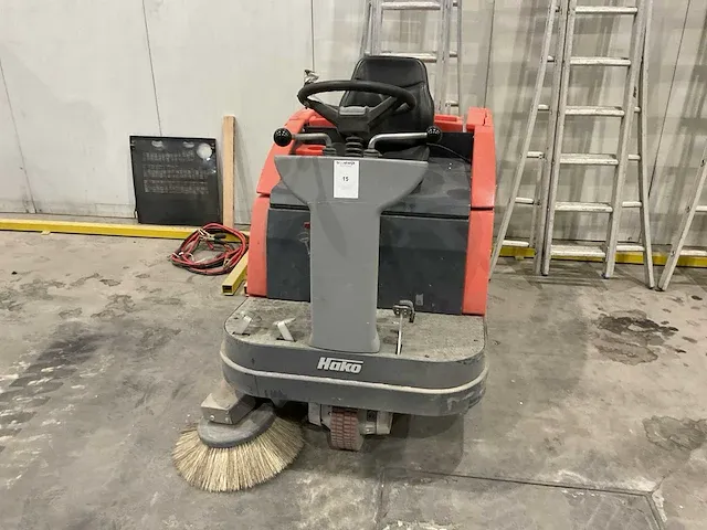 Hako sweepmaster b980r zelfrijdende veegmachine - afbeelding 2 van  9