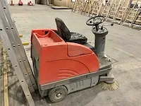 Hako sweepmaster b980r zelfrijdende veegmachine - afbeelding 4 van  9