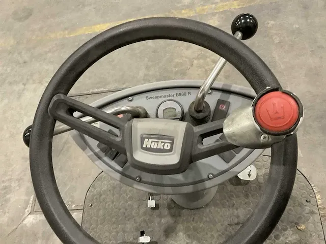 Hako sweepmaster b980r zelfrijdende veegmachine - afbeelding 6 van  9