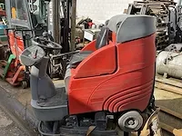 Hakomatic b750 r zelfrijdende veegmachine - afbeelding 1 van  3