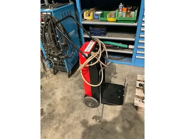 Halfautomatisch mobiel batterij vulstation - afbeelding 2 van  4