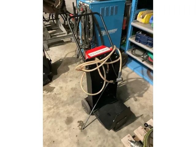 Halfautomatisch mobiel batterij vulstation - afbeelding 3 van  4