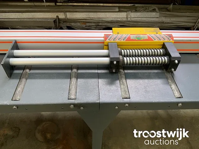 Halfautomatische bandzaagmachine - afbeelding 18 van  23