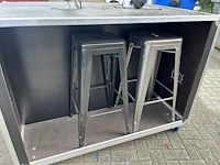 Halfopen flightcase met 2 barkrukken - afbeelding 8 van  10
