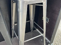 Halfopen flightcase met 2 barkrukken - afbeelding 9 van  10