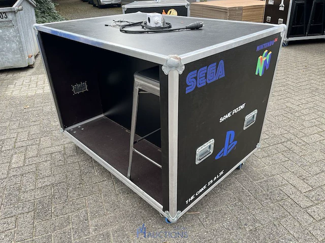 Halfopen flightcase met 4 barkrukken - afbeelding 3 van  10