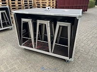 Halfopen flightcase met 6 barkrukken - afbeelding 1 van  9