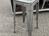 Halfopen flightcase met 6 barkrukken - afbeelding 7 van  9