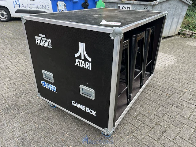 Halfopen flightcase met 6 barkrukken - afbeelding 2 van  8