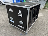 Halfopen flightcase met 6 barkrukken - afbeelding 2 van  8