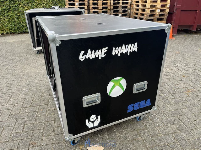 Halfopen flightcase met 6 barkrukken - afbeelding 4 van  8