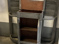 Hall meubel in hout, geslepen ovale spiegel +vooraan kleinbakje en kastje - afbeelding 4 van  4