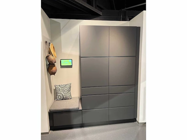 Hallway mano dark grey - afbeelding 1 van  2