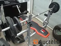 Hammer gewicht bank met dumbbells