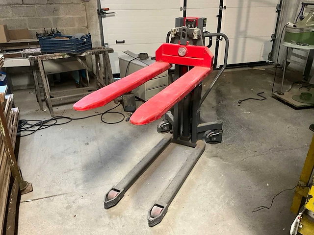 Hand hydraulische palletwagen met kantelfunctie - afbeelding 1 van  10