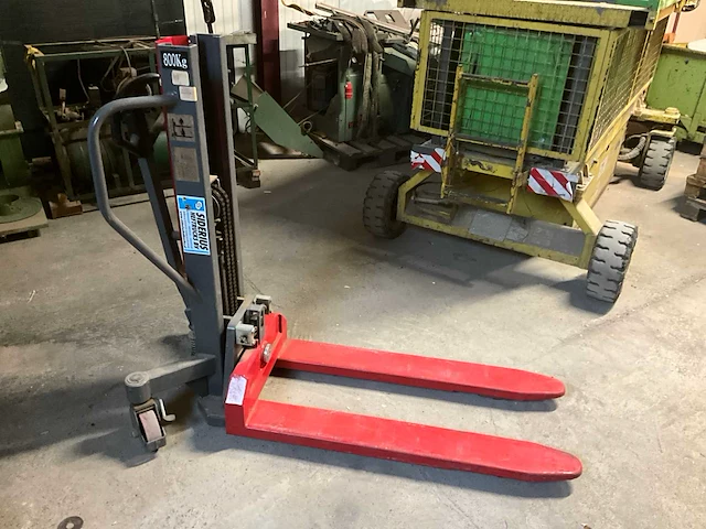 Hand hydraulische palletwagen met kantelfunctie - afbeelding 8 van  10