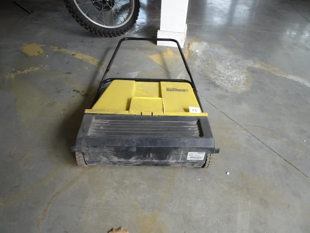 Handbediende veegmachine karcher - afbeelding 2 van  5
