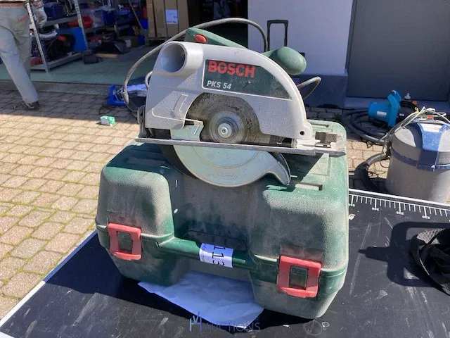 Handcirkelzaagmachine bosch - afbeelding 1 van  3