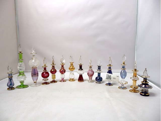 Handgeblazen parfumflesjes (x14) - afbeelding 1 van  6