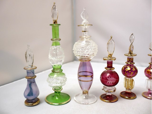 Handgeblazen parfumflesjes (x14) - afbeelding 5 van  6