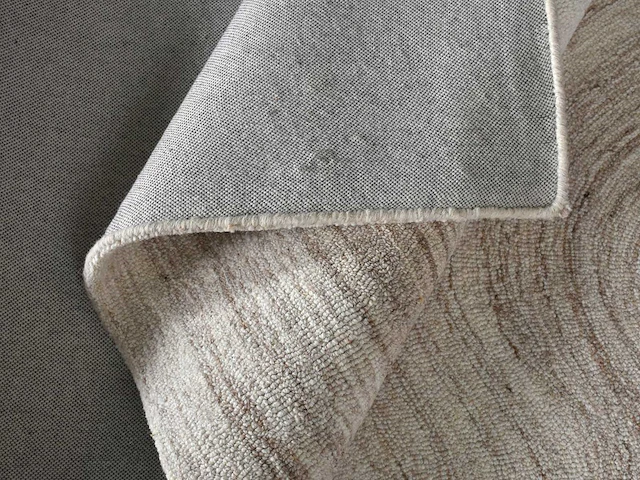 Handgemaakt 100% wollen vloerkleed - 160 x 230 cm - 1800gr/m2 - beige en taupe - afbeelding 3 van  4