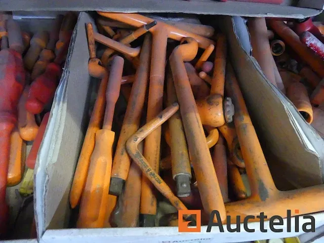 Handgereedschap hoog geïsoleerd spanning - afbeelding 3 van  6