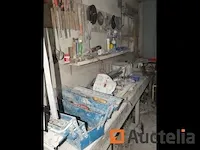 Handgereedschap in een kamer - afbeelding 3 van  4