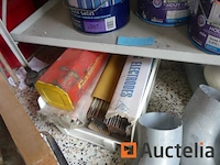 Handgereedschap, producten, verven, enz. - afbeelding 12 van  17