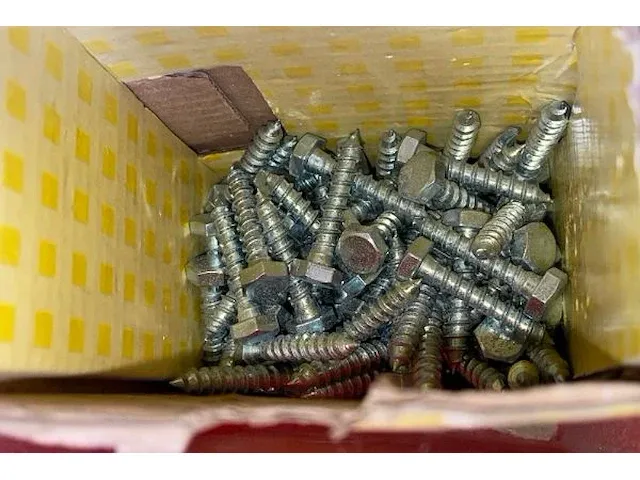 Handgereedschap + toebehoren - afbeelding 8 van  9