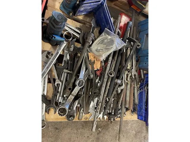 Handgereedschap - afbeelding 1 van  2