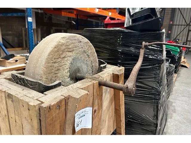Handmatige slijpmolen - afbeelding 2 van  4