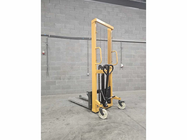 Handmatige stapelaar – 1000 kg / hefhoogte 1600mm - afbeelding 3 van  6