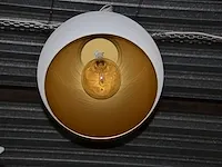 Hanglamp wit met gouden binnenkant - afbeelding 4 van  4