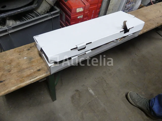 Hanglampen op een plank - afbeelding 1 van  6
