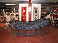 Hangmat duvel op voet