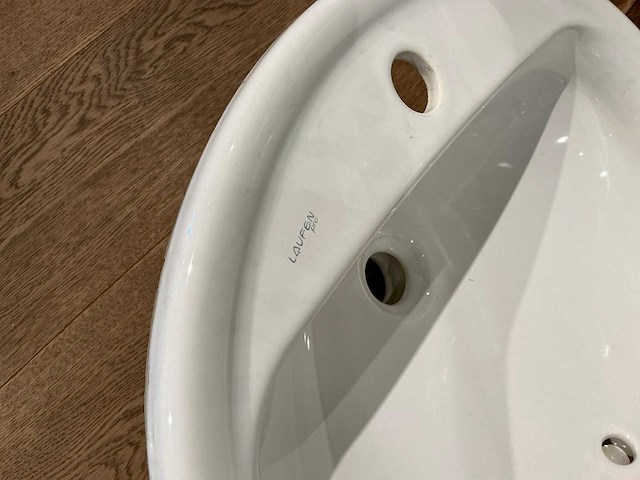 Hangtoilet (2x) x wastafel laufen - afbeelding 6 van  6