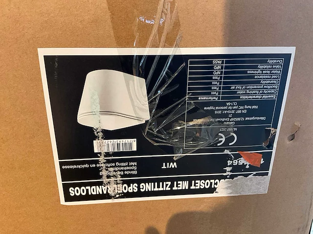 Hangtoilet met softclose zitting - afbeelding 4 van  4