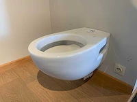Hangtoilet - afbeelding 1 van  5
