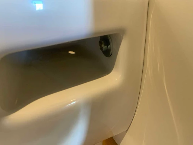 Hangtoilet - afbeelding 3 van  5