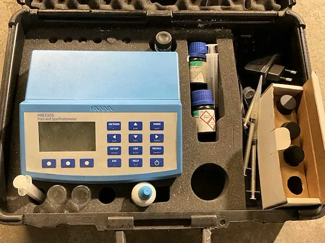 Hanna hi83326 multiparameter voor zwembad en spa - afbeelding 1 van  2