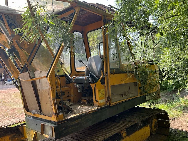 Hanomag 450d rupsgraafmachine - afbeelding 12 van  13