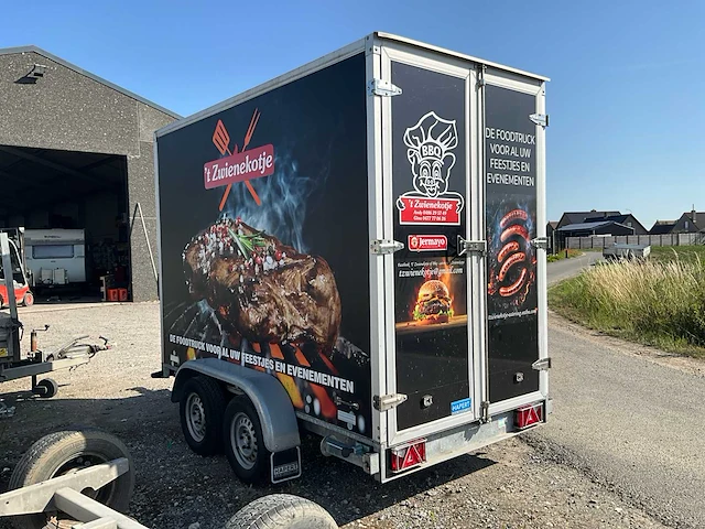 Hapert foodtruck aanhangwagen - afbeelding 39 van  41