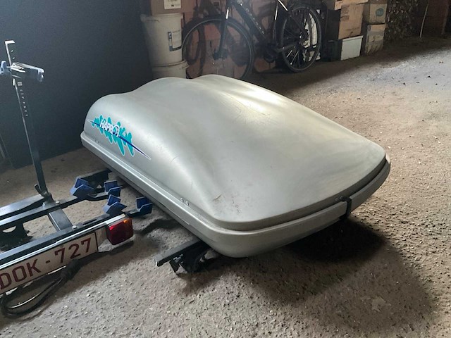 Hapro 500 dakkoffer met dakdrager en fietsenrek - afbeelding 3 van  4