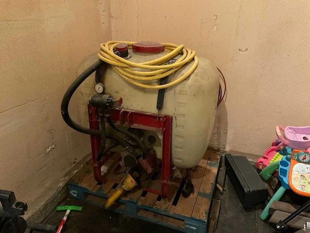 Hardi 400l veldspuit - afbeelding 1 van  7