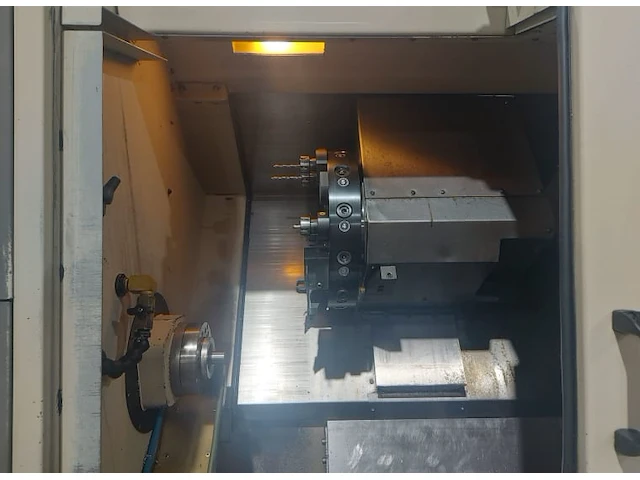 Hardinge cobra 42 cnc draaibank - afbeelding 7 van  9