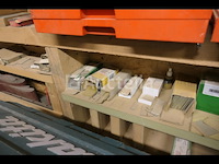 Hardware en schuurtape - afbeelding 1 van  12