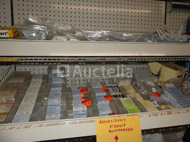 Hardware, schroeven, diverse bouten - afbeelding 17 van  19