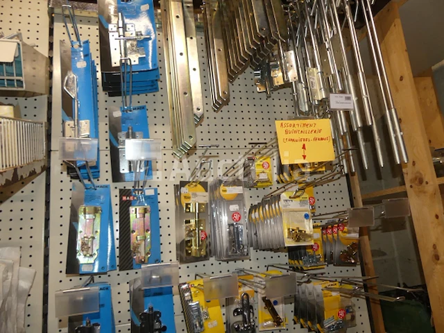 Hardware, schroeven, diverse bouten - afbeelding 19 van  19
