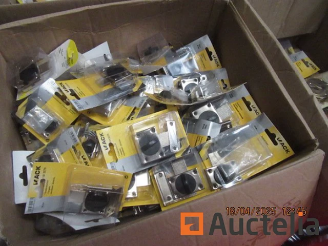 Hardware/set van +-500 gesorteerde blisterverpakkingen - afbeelding 3 van  6