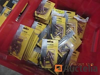 Hardware/set van +-500 gesorteerde blisterverpakkingen - afbeelding 5 van  6
